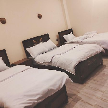 Quiet Gate Guest House Lel Agalta Exterior foto